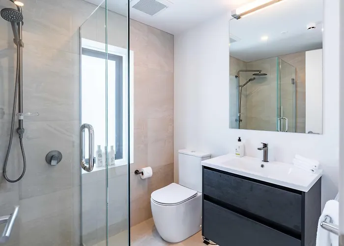 Contemporary Northlake *
