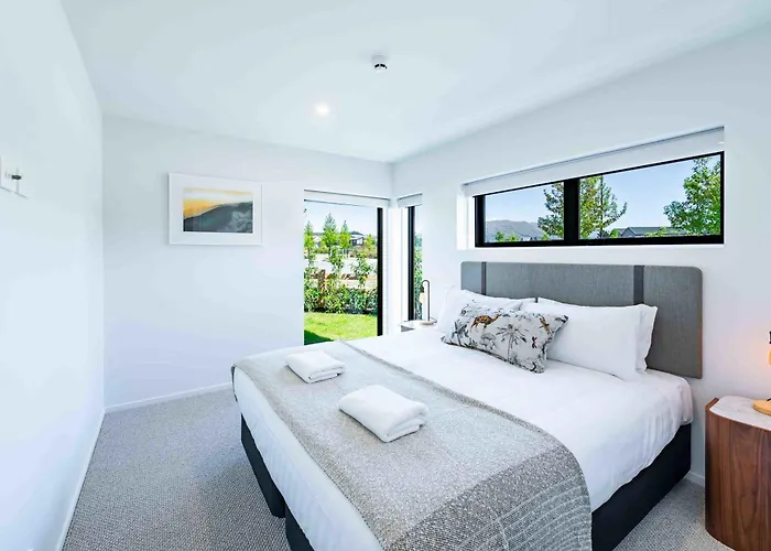Apartment Contemporary Northlake