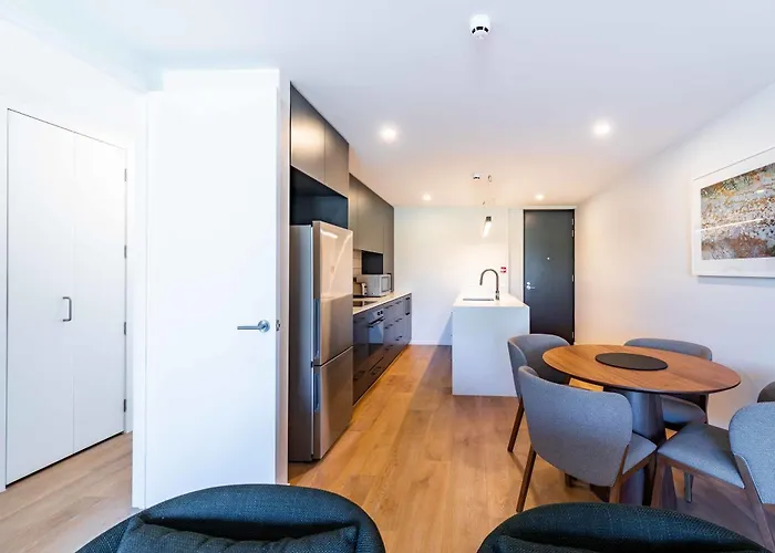 Contemporary Northlake * Wanaka